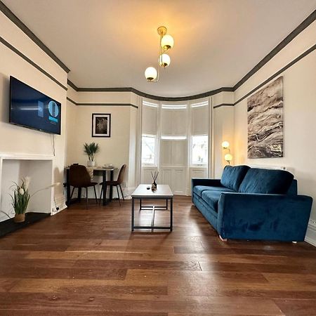 Comfortable 1-Bedroom Flat With Garden Brighton Bagian luar foto