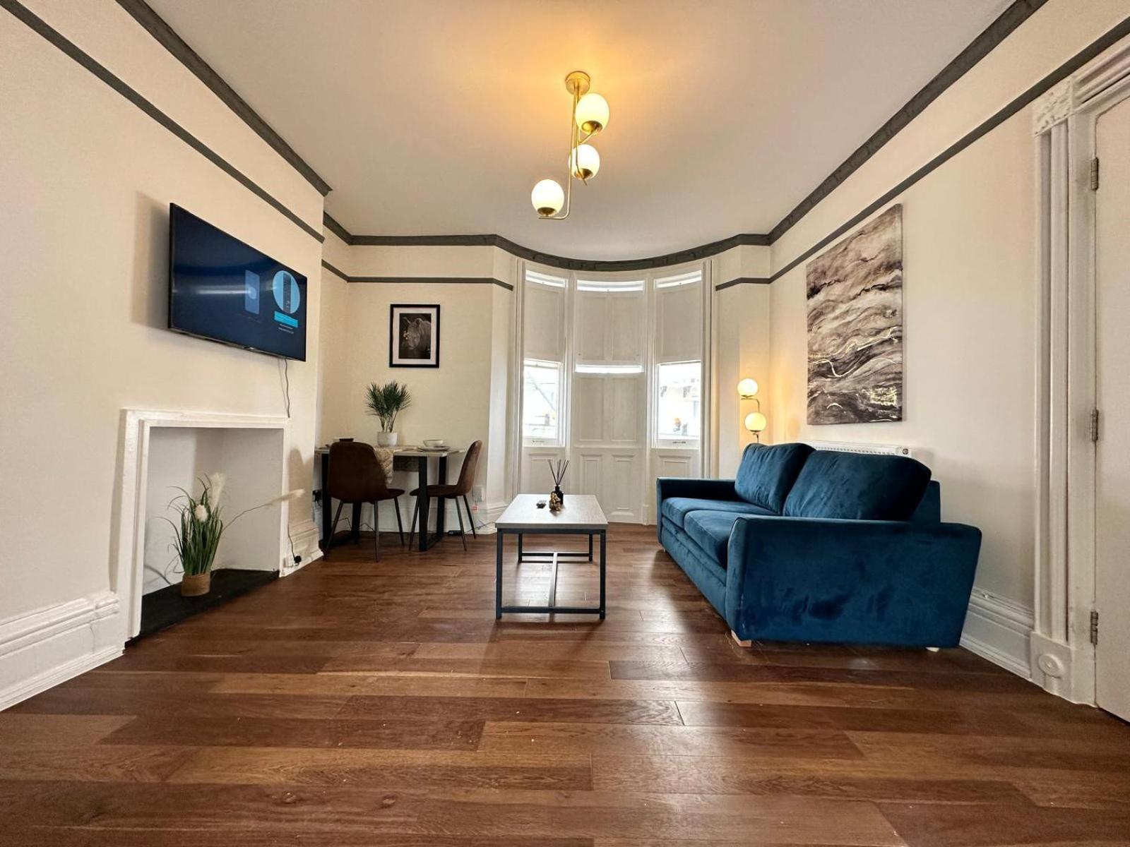 Comfortable 1-Bedroom Flat With Garden Brighton Bagian luar foto